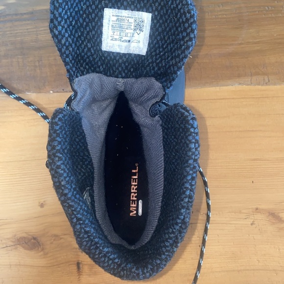 NWT Merrell Size  8 Winter Boots - Picture 7 of 8